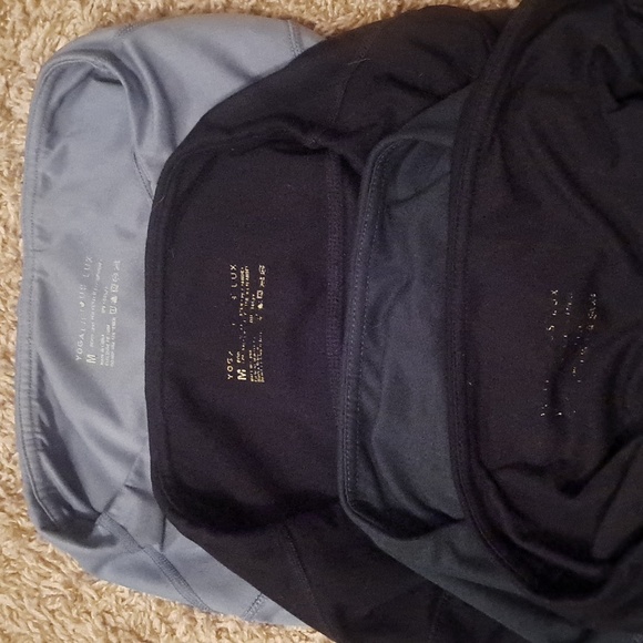 4 pairs Yogalicious leggings - Picture 2 of 3